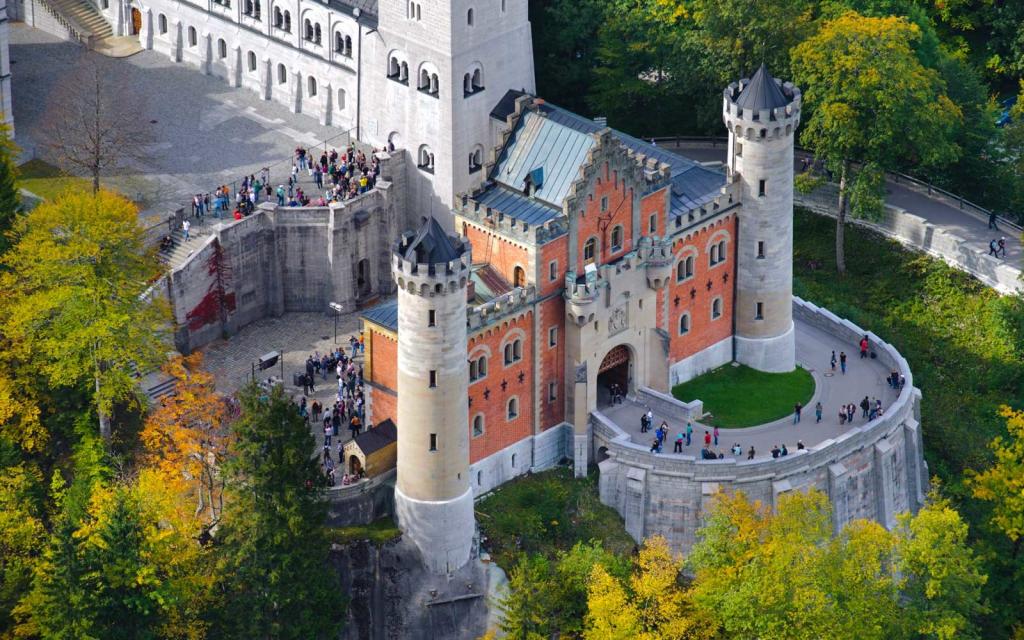 Замок Нойшванштайн: история и легенды путешествия,Путешествие и отдых
