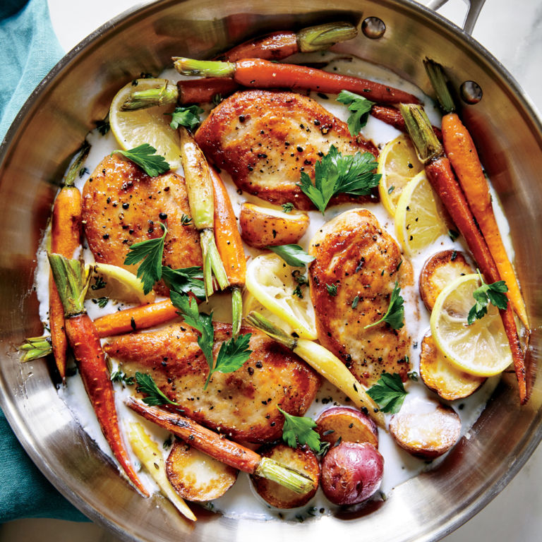 Курица с луком на сковороде: рецепт и советы по приготовлению Кулинария