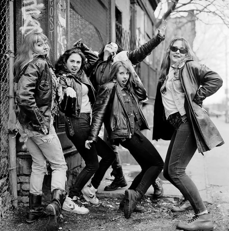 «Нетипичные девушки»: представительницы панк-движения с 70-х и до 90-х годов Искусство