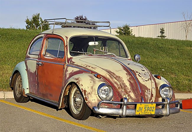 Потрясающие фотографии Volkswagen Beetle Rat Rods с патиной на улицах городов авто