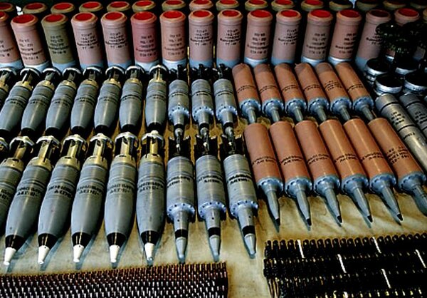 Великобритания из-за нехватки военного бюджета решила эксплуатировать старые боеприпасы новости,события