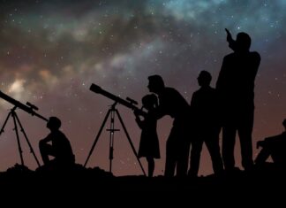 Menjembatani Kesenjangan STEM: Teleskop Membawa Astronomi ke Sekolah Pedesaan