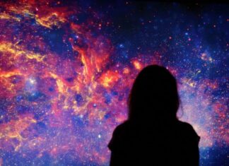 ‘A Hole in the Sky’ de Peter F. Hamilton: um épico de ficção científica com um toque YA