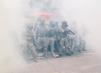 Mieszkańcy Portland pozywają ICE w związku z zatruciem domów gazem łzawiącym