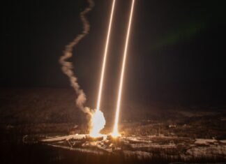 NASA onderzoekt mysterieuze donkere aurora’s met dubbele raketmissies
