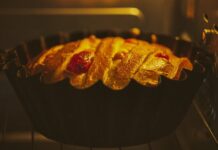 Від торта до мікросхем: розквіт їстівної електроніки з автономним харчуванням