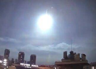 War der Kiewer Blitz ein NASA-Satellit oder nur ein Meteor?